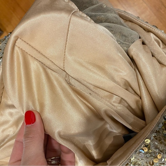 Mac Duggal | 5449 Sequined One Shoulder Evening Gown In Shimmering Gold Size 6 - Picture 9 of 12